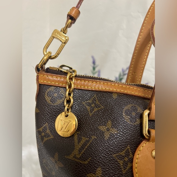 Pristine Louis Vuitton Palermo Monogram Canvas PM Shoulder Bag - Picture 4 of 12